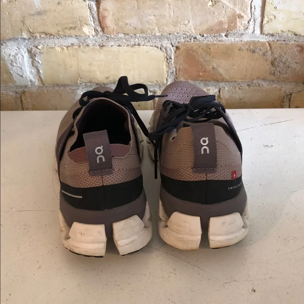 On Clouds Tennis Shoes